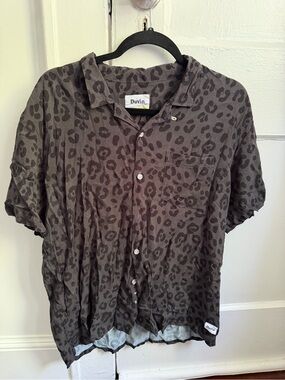 Duvin Leopard Print Short Sleeve Shirt